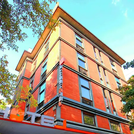 Orange Hotel 4*