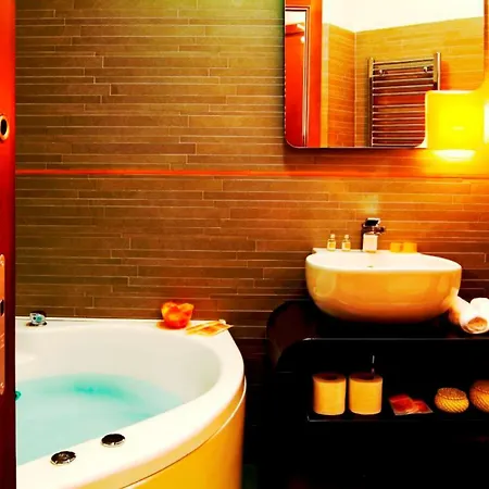 Hotell Orange 4*