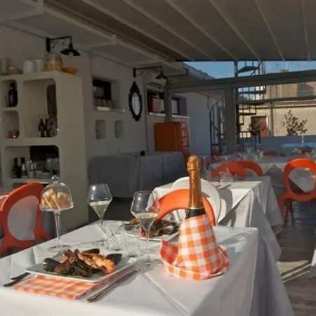 Orange 4*