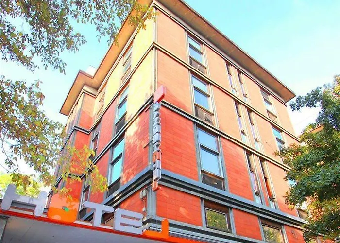 Orange Hotel